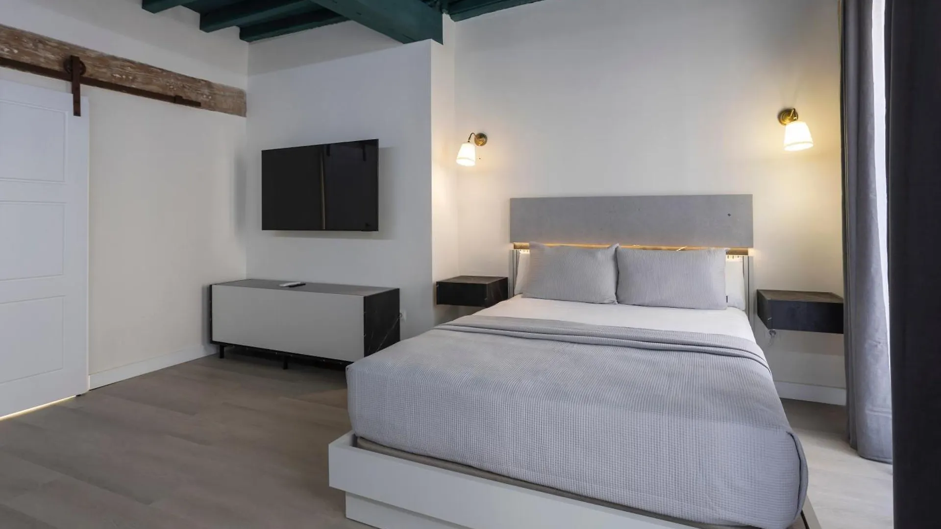 Wonderful Apartments In Seville Oldtown