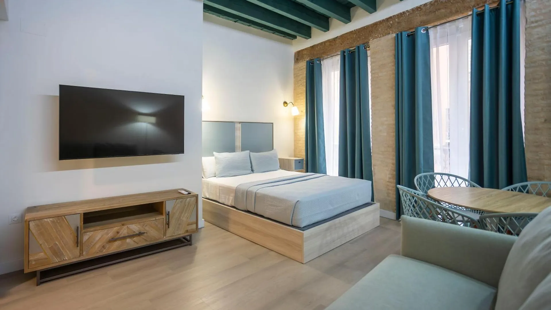 Wonderful Apartments In Seville Oldtown