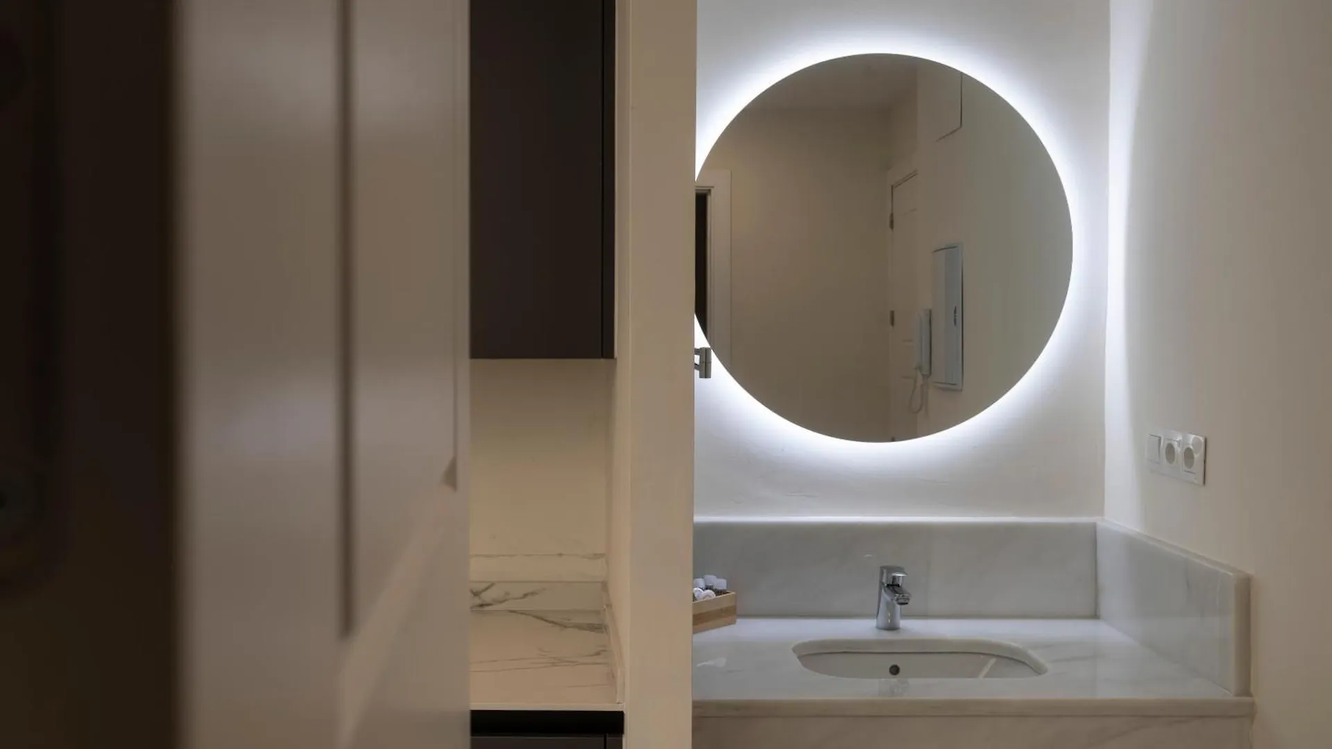 Wonderful Apartments In Seville Oldtown 0*,  Espanha