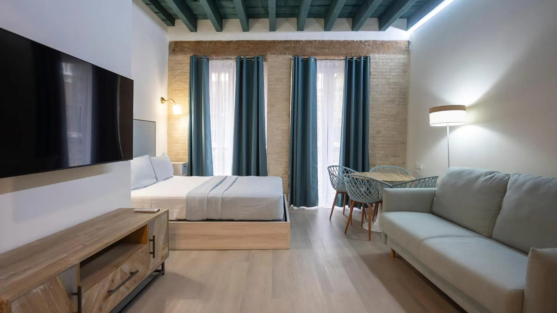 Wonderful Apartments In Seville Oldtown 0*,  Espanha